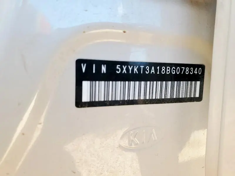 2011 KIA SORENTO BASE  