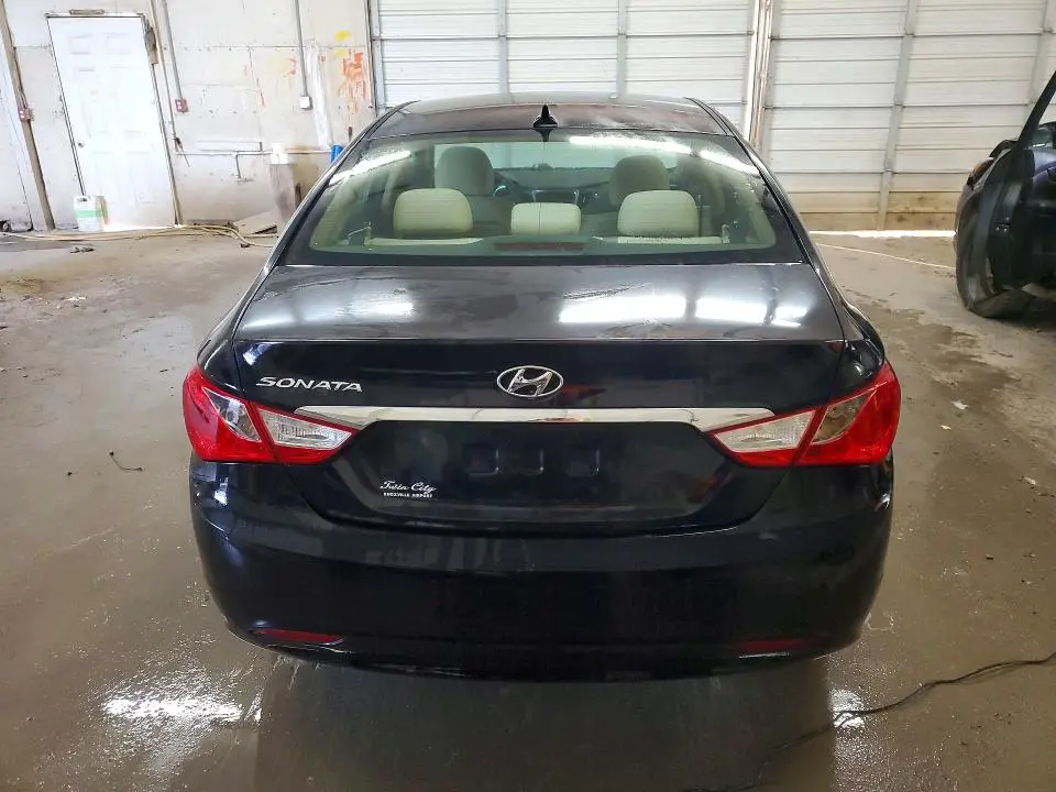 2012 HYUNDAI SONATA GLS  