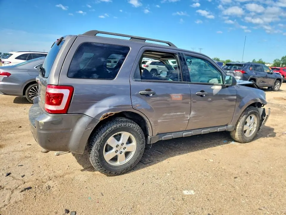 2012 FORD ESCAPE XLT  