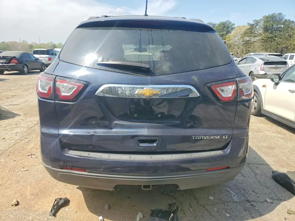 2015 CHEVROLET TRAVERSE LT  