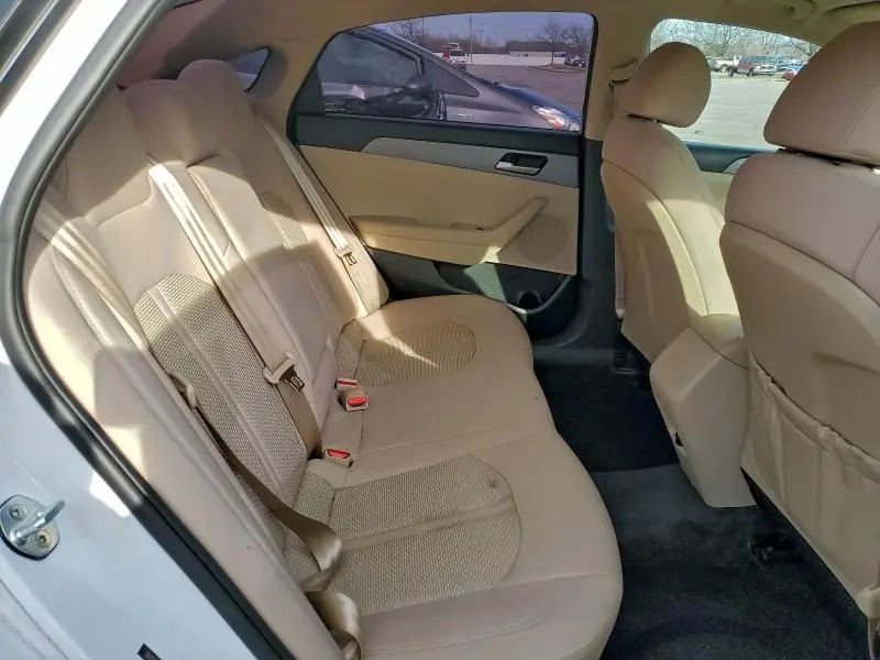 2018 HYUNDAI SONATA SE  