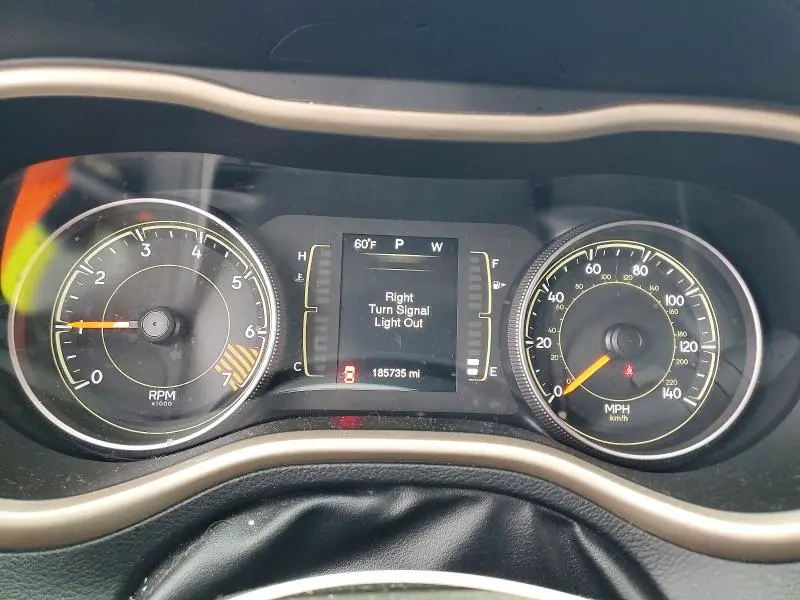 2015 JEEP CHEROKEE SPORT  