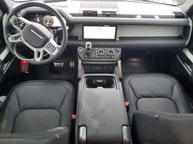 2024 LAND ROVER DEFENDER 110 X-DYNAMIC SE  