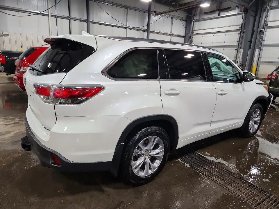 2015 TOYOTA HIGHLANDER XLE  