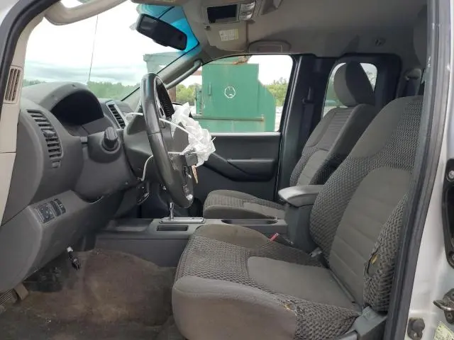 2011 NISSAN FRONTIER SV  