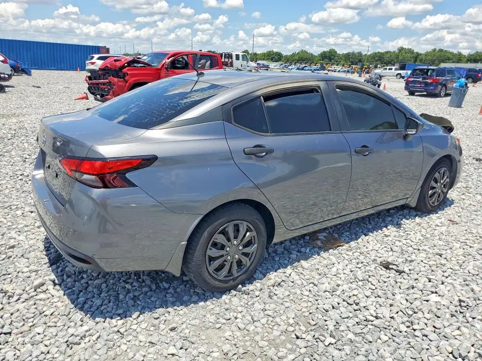 2020 NISSAN VERSA S  