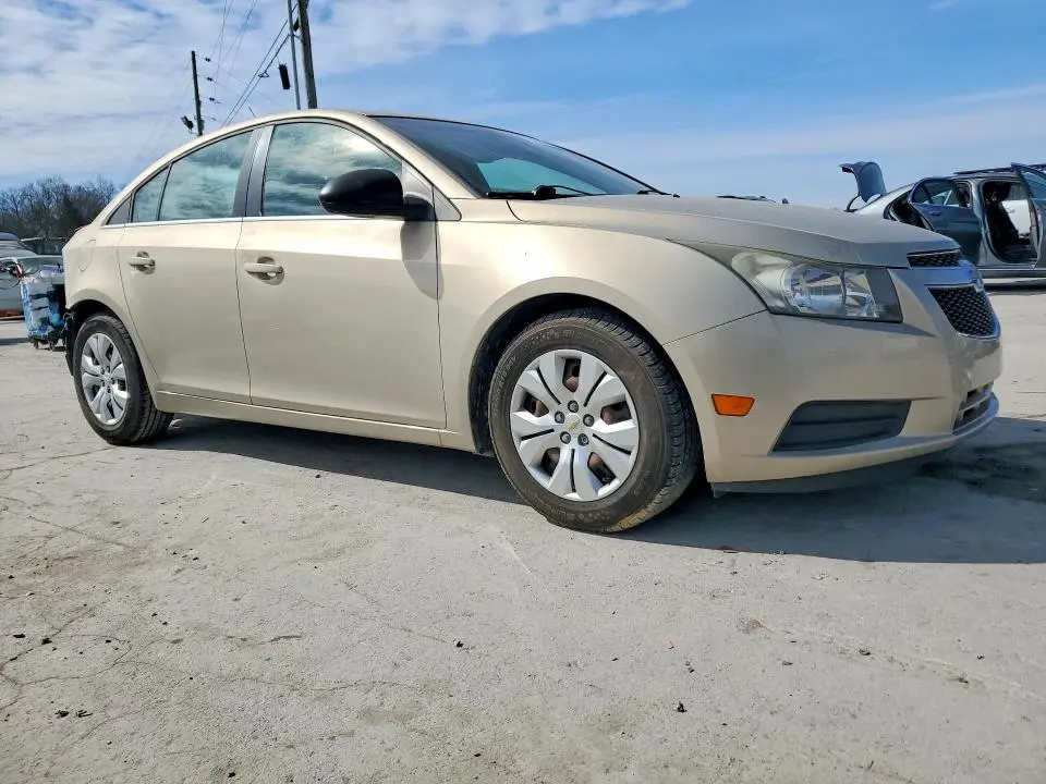 2012 CHEVROLET CRUZE LS  