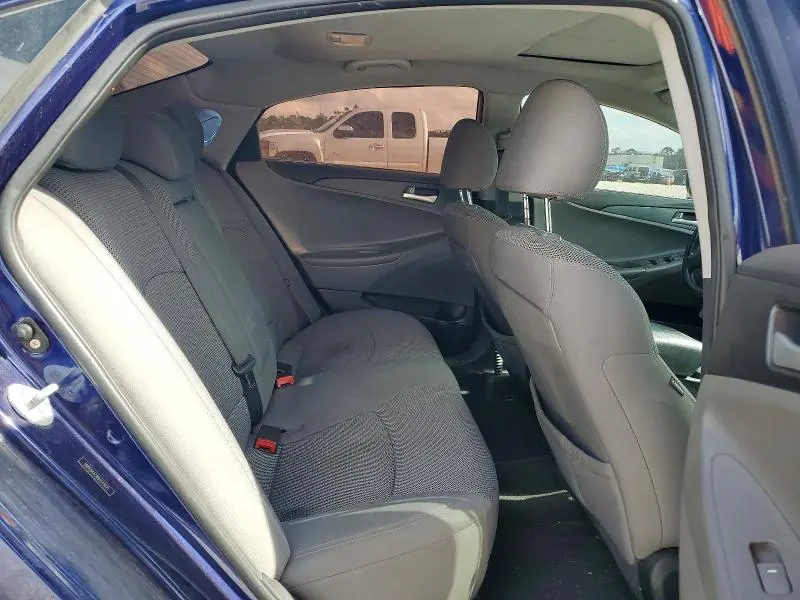 2011 HYUNDAI SONATA GLS  