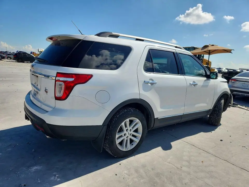 2012 FORD EXPLORER XLT  