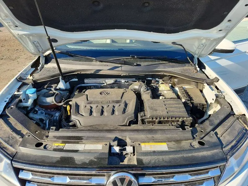2021 VOLKSWAGEN TIGUAN SE  