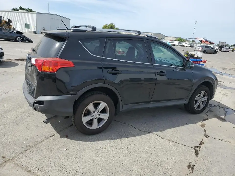2014 TOYOTA RAV4 XLE  