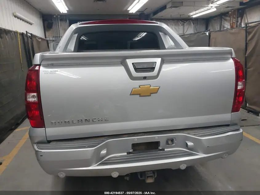 2013 CHEVROLET AVALANCHE LT