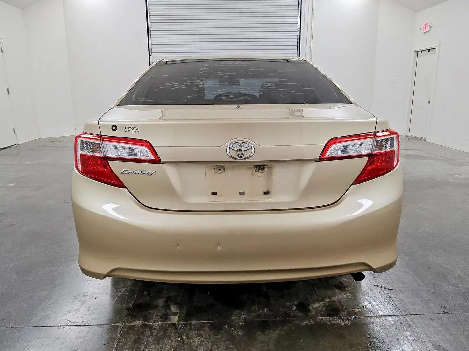 2012 TOYOTA CAMRY L  