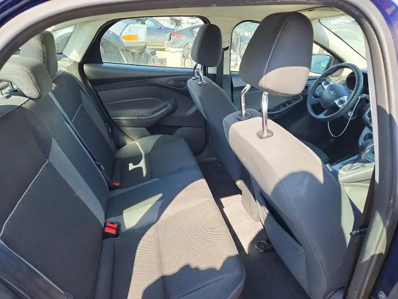 2016 FORD FOCUS SE  