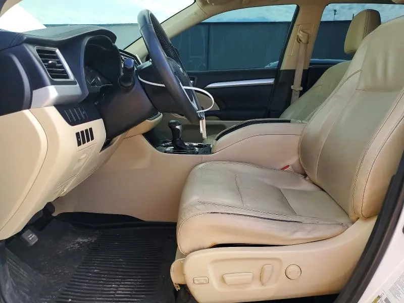 2015 TOYOTA HIGHLANDER XLE  