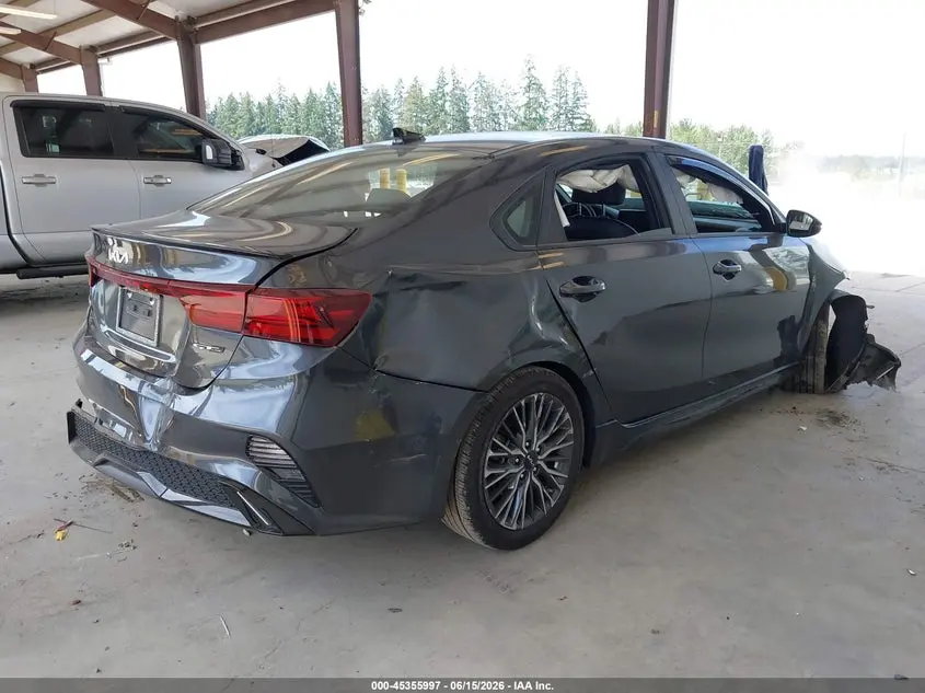2023 KIA FORTE GT-LINE
