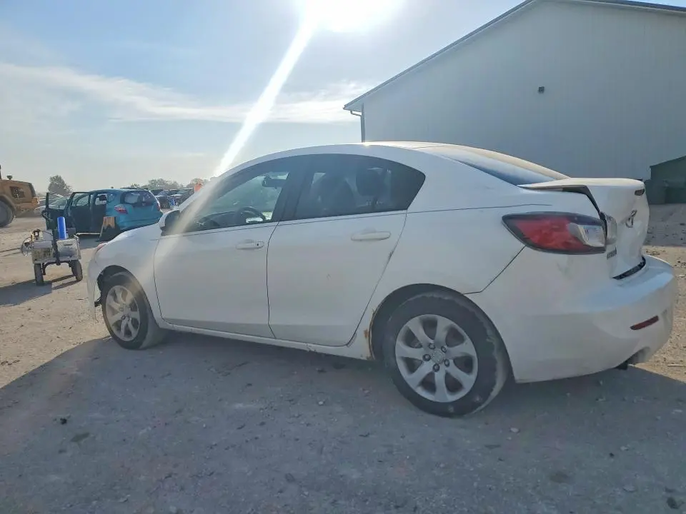 2013 MAZDA 3 I  