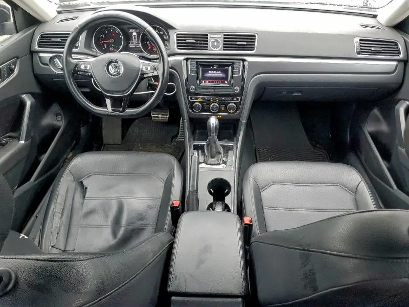 2016 VOLKSWAGEN PASSAT S  