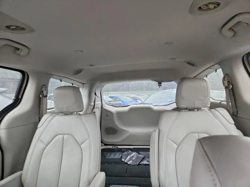 2017 CHRYSLER PACIFICA TOURING L PLUS  