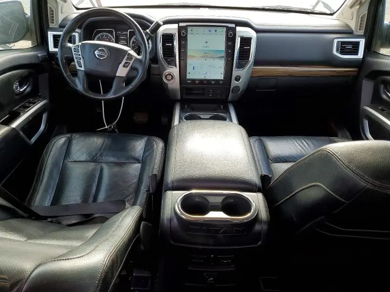 2017 NISSAN TITAN SL  
