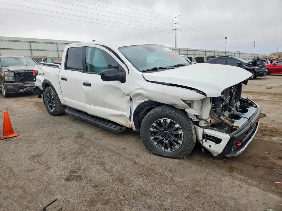 2023 NISSAN TITAN PRO-4X  