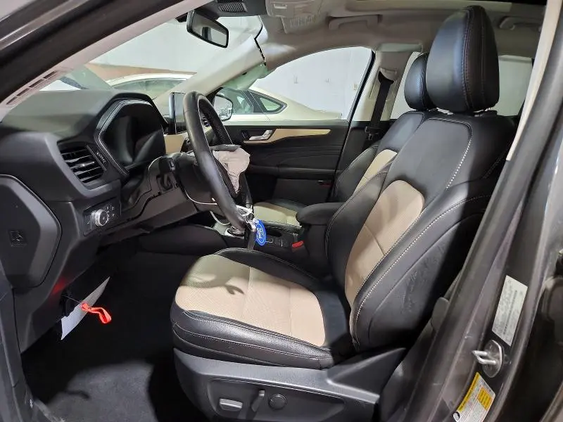 2021 FORD ESCAPE TITANIUM  