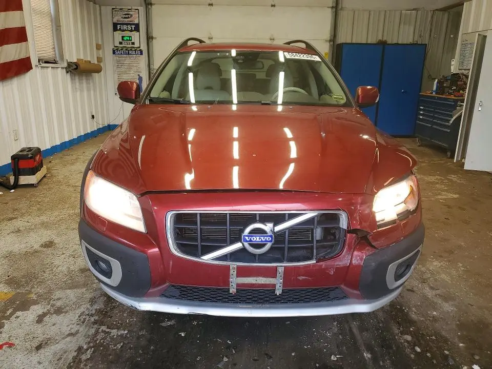 2012 VOLVO XC70 3.2  