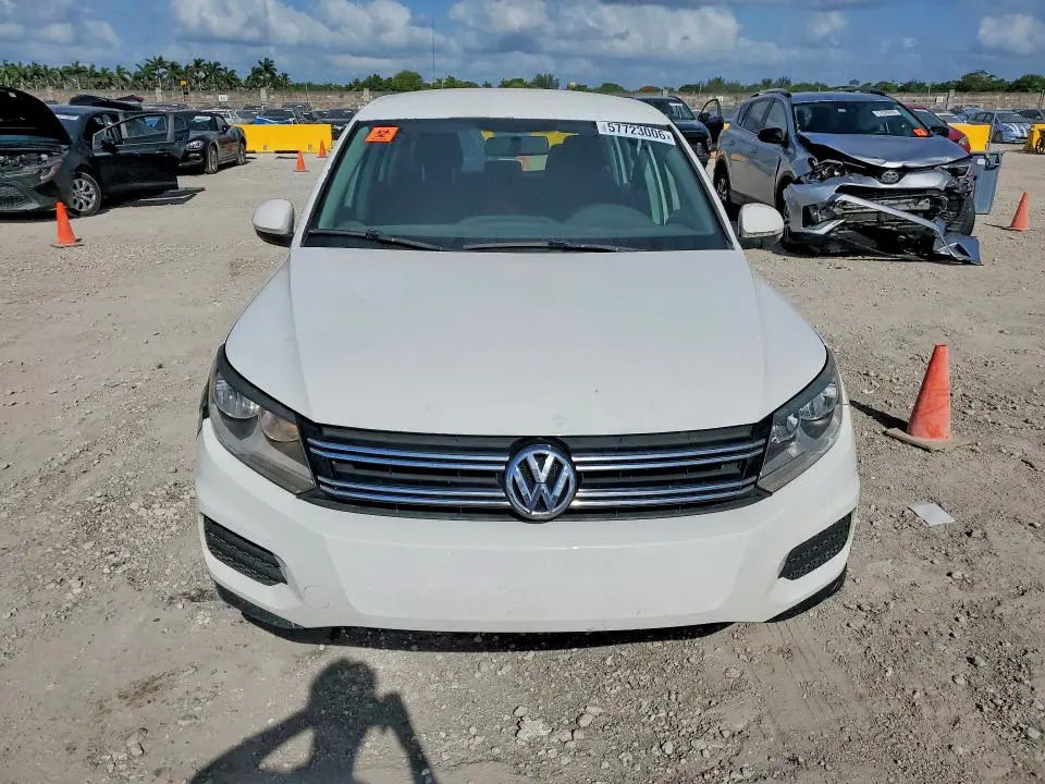 2014 VOLKSWAGEN TIGUAN S  