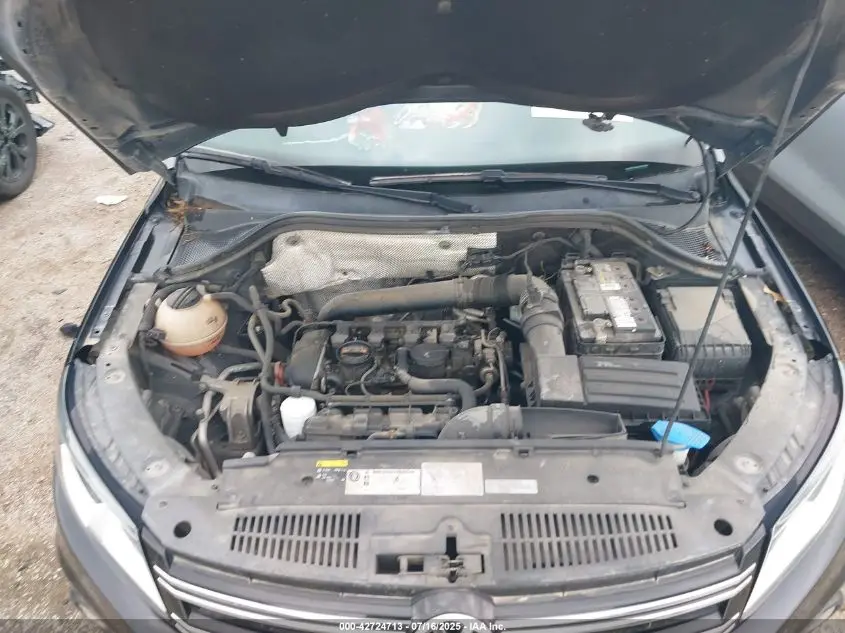 2013 VOLKSWAGEN TIGUAN SE