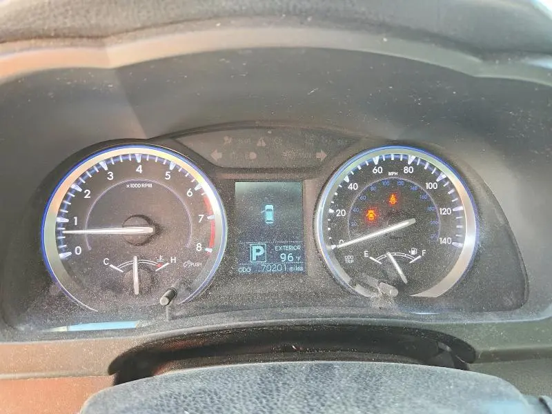 2016 TOYOTA HIGHLANDER LE PLUS  
