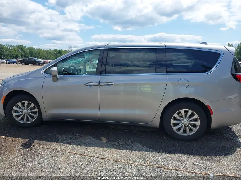 2019 CHRYSLER PACIFICA TOURING PLUS