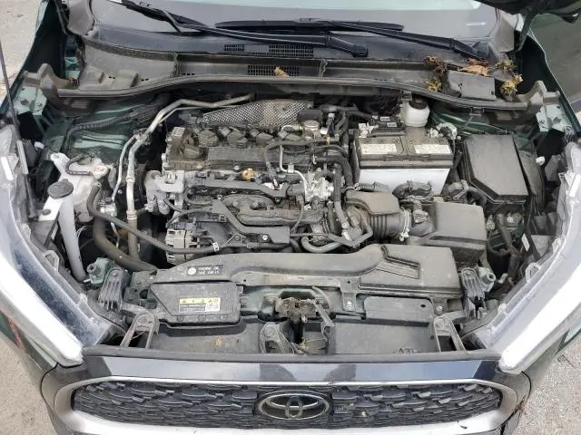 2023 TOYOTA COROLLA CROSS XLE