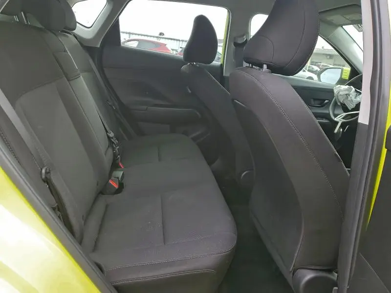 2024 HYUNDAI KONA SE  