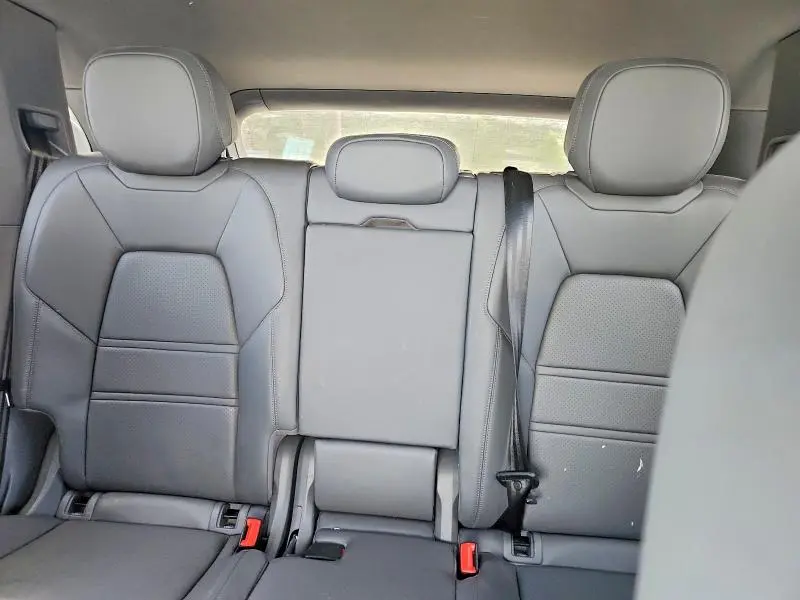 2021 PORSCHE CAYENNE   