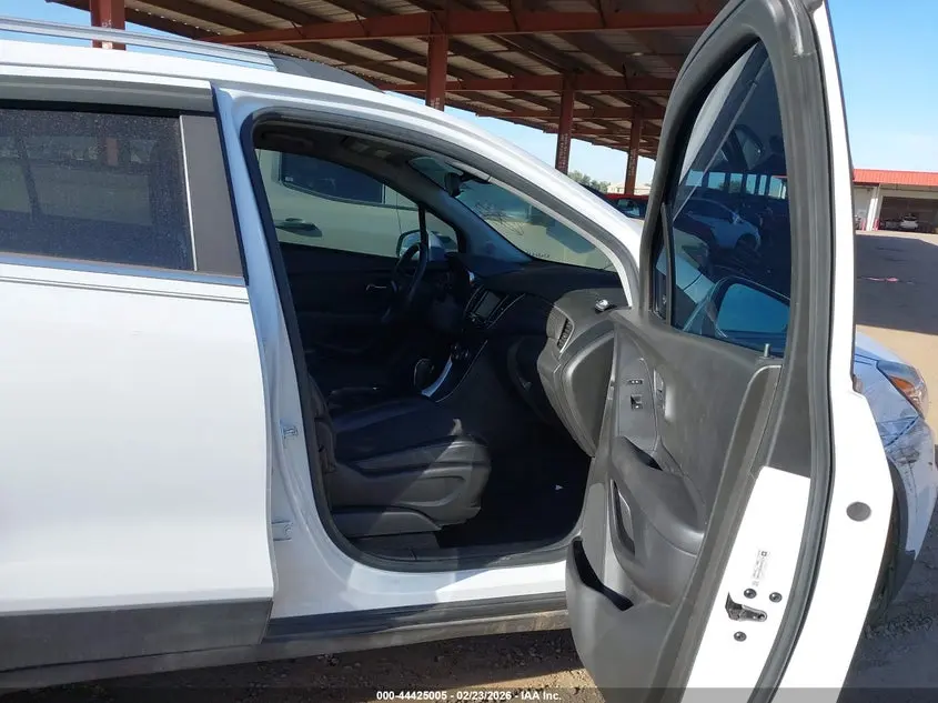 2017 CHEVROLET TRAX LT