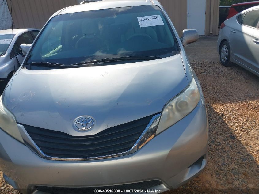 2011 TOYOTA SIENNA LE V6