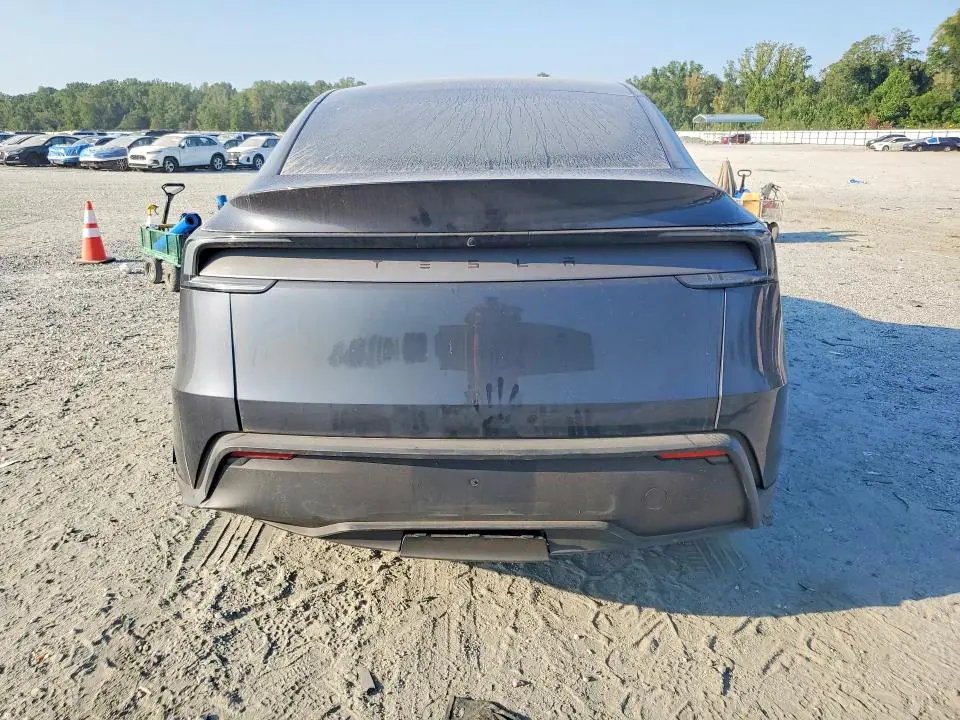 2026 TESLA MODEL Y   