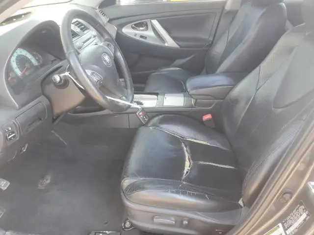 2011 TOYOTA CAMRY SE  