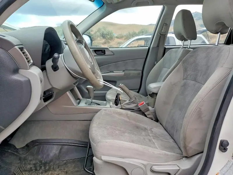 2010 SUBARU FORESTER 2.5X  