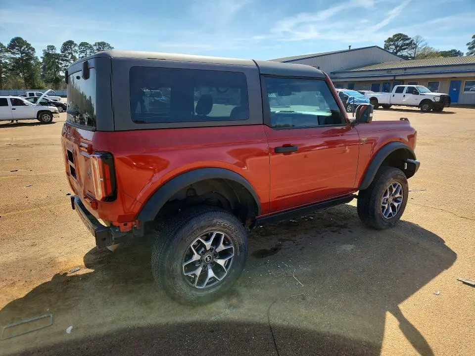 2023 FORD BRONCO BASE  