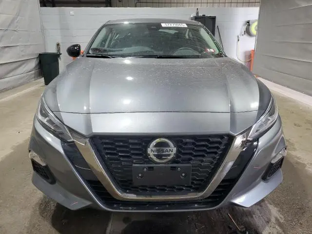2021 NISSAN ALTIMA SR  
