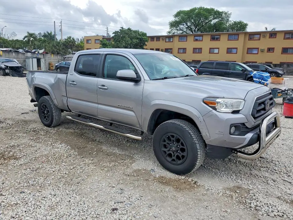 2021 TOYOTA TACOMA SR5 V6  