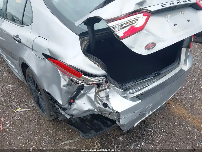 2020 TOYOTA CAMRY SE NIGHTSHADE EDITION AWD