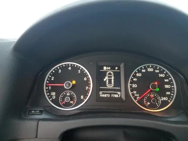 2014 VOLKSWAGEN TIGUAN S  