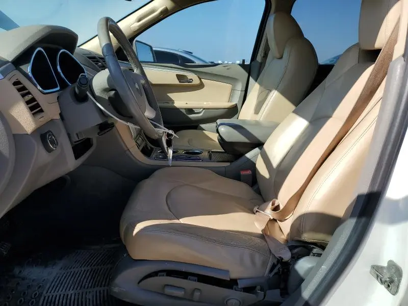 2012 CHEVROLET TRAVERSE LT  