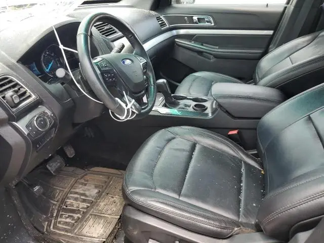 2017 FORD EXPLORER XLT  