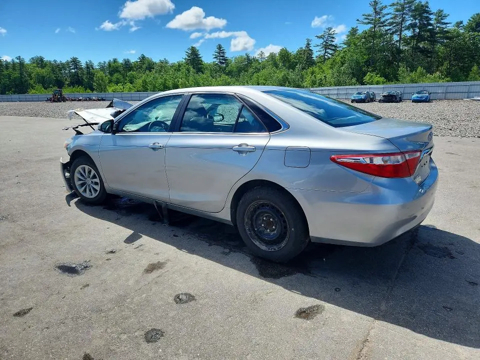 2017 TOYOTA CAMRY LE  