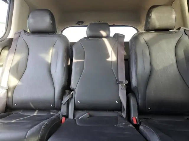 2022 KIA CARNIVAL EX  