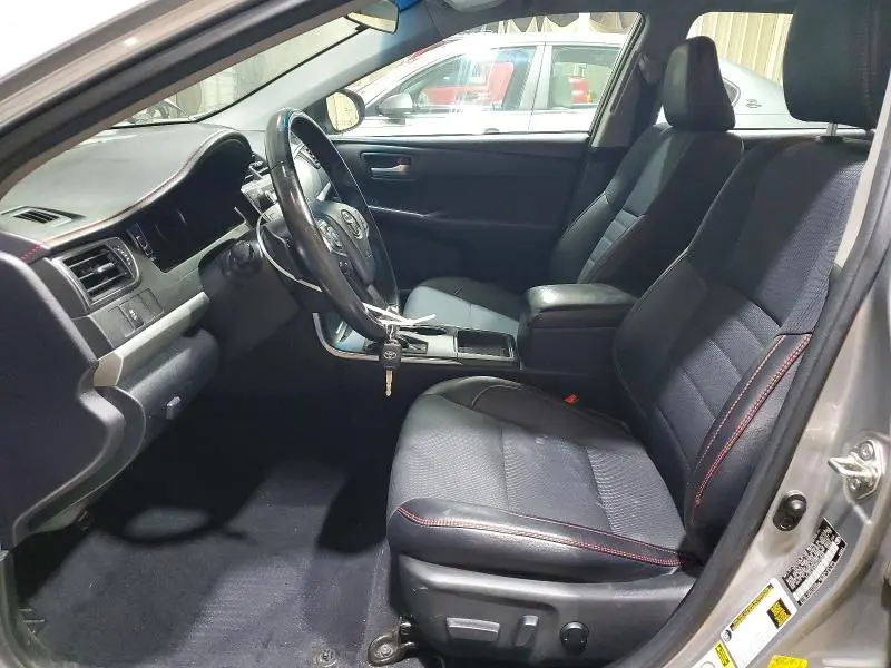 2017 TOYOTA CAMRY SE  
