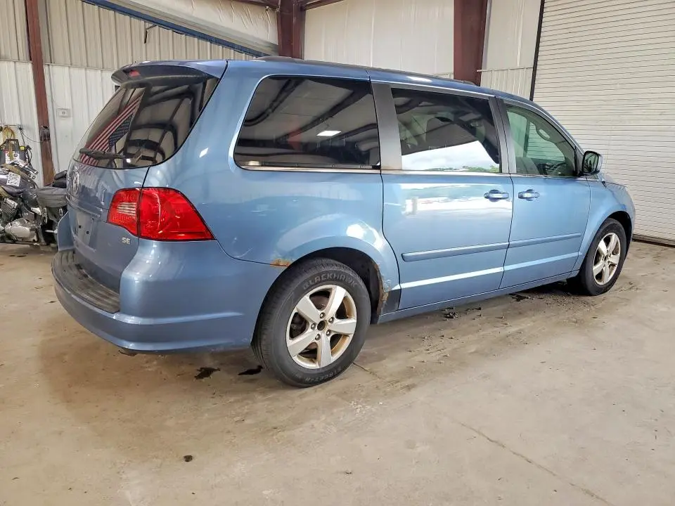 2011 VOLKSWAGEN ROUTAN SE  